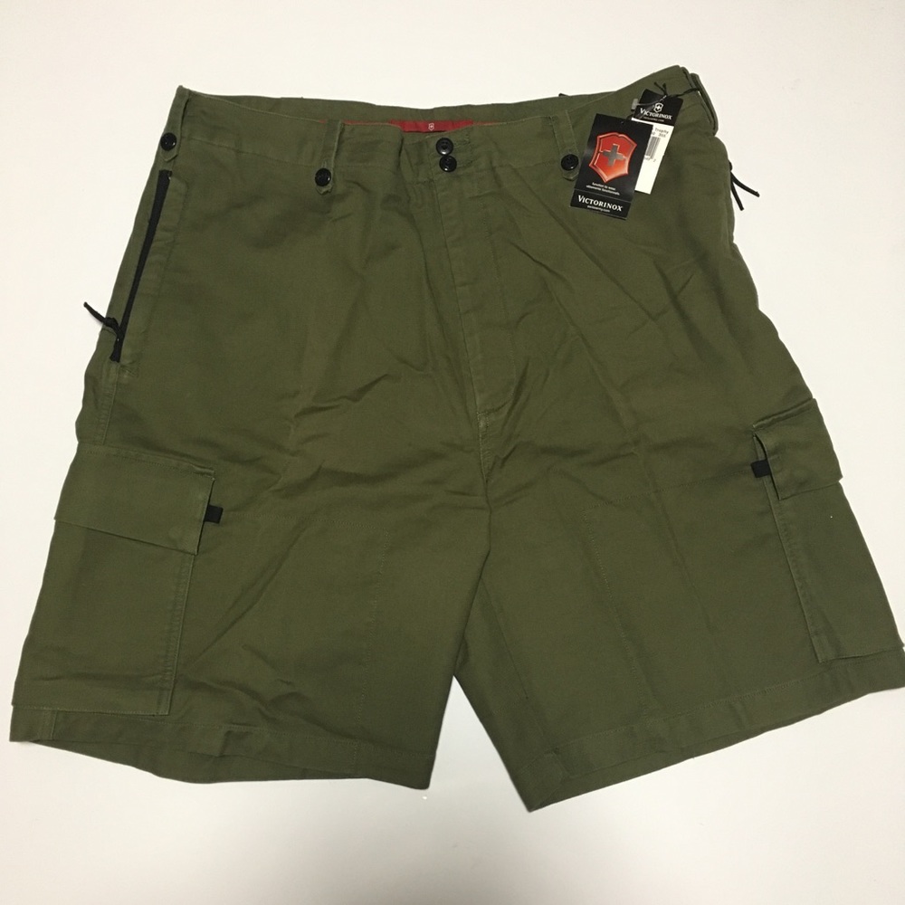 NWT Victorinox "Challenge Trophy" Cargo Shorts Men’s Waist Size 40 XL Green NEW